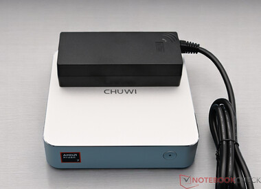 Chuwi AuBox con alimentatore (19 V; 6,32 A)
