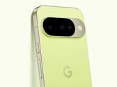 Il Google Pixel 11 sarà apparentemente offerto in colori leggermente più scuri rispetto al Pixel 10 raffigurato.