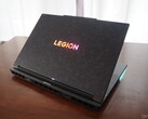 Stravagante, non solo in termini di hardware: Lenovo Legion 9 18. (Fonte: Notebookcheck)