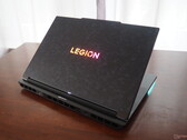 Stravagante, non solo in termini di hardware: Lenovo Legion 9 18. (Fonte: Notebookcheck)