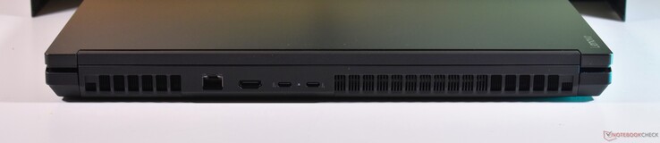 posteriore: 2,5 GBit-RJ45, HDMI, 2x Thunderbolt 5