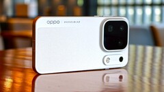 Secondo un utente di Reddit, la versione globale dell'Oppo Find X10 Pro Max avrà parecchie limitazioni rispetto al modello cinese.