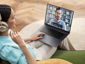 Il Huawei MateBook 16s assomiglia al MacBook Pro 16, a differenza del MateBook D 16 illustrato di seguito. (Fonte: Huawei)