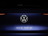 VW sta stuzzicando l'ID.3 Neo prima della sua anteprima mondiale con un frontale ridisegnato, un software aggiornato e la promessa dei primi modelli di produzione GTI completamente elettrici del marchio.