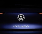 VW sta stuzzicando l'ID.3 Neo prima della sua anteprima mondiale con un frontale ridisegnato, un software aggiornato e la promessa dei primi modelli di produzione GTI completamente elettrici del marchio.