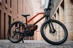 La e-bike ibrida ASYNC H7 ha un motore da 500 W con una coppia massima di 130 Nm. (Fonte: ASYNC)