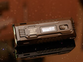 La torcia EDC37 di Nitecore (Fonte: Andreas Sebayang/Notebookcheck)