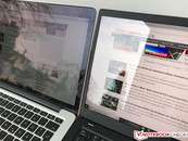 MacBook Pro 13 (sinistra) vs. X1 Carbon HDR (destra)