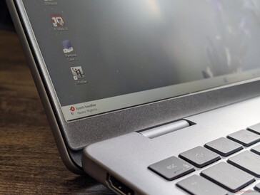 Non sono disponibili opzioni OLED o touchscreen sul Dell 16 Plus a conchiglia