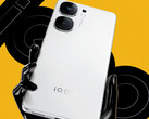 Si dice che iQOO Neo 9s Pro+ sia il secondo smartphone a marchio iQOO alimentato dal chipset Snapdragon 8 Gen 3 di Qualcomm, nella foto Neo 9s Pro. (Fonte: iQOO)