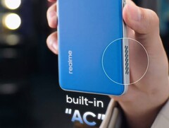 Lo smartphone &quot;AC integrato&quot;. (Fonte immagine: Realme)