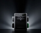 La stampante ha fatto il suo debutto pubblico all'IFA Berlin a settembre con un alimentatore CFS Nano montato di serie.