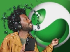 I telefoni Sony Walkman serie W sono stati introdotti nel 2005 con il marchio Sony Ericsson. (Fonte immagine: Sony - modificato)