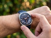 Alcuni utenti segnalano problemi relativi al quadrante e alla cornice del Galaxy Watch Ultra dei modelli del 2024 e del 2025.