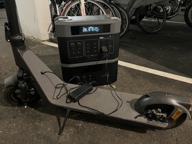 Nessun problema: ricarica di e-scooter e biciclette elettriche in cantina e in garage.