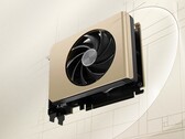 Il compatto MSI GeForce RTX 5050 Inspire ITX presenta un elegante design color oro (fonte: MSI)