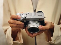 Fotocamere come la Fujifilm GFX100RF avranno presto una batteria più grande.
