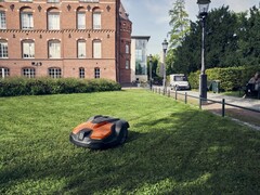 Il rasaerba robotico Husqvarna Automower 520 EPOS è ora disponibile in Europa. (Fonte: Husqvarna)