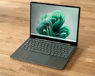 Il Microsoft Surface Laptop 3 è dotato di CPU Intel Alder Lake, fino a 16 GB di RAM e una tastiera non retroilluminata.