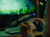 Lo Steam Controller 2026 (o Steam Controller 2), giocando a Hollow Knight: Silksong.