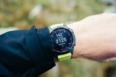 I moderni smartwatch Garmin supportano anche le chiamate di emergenza via satellite