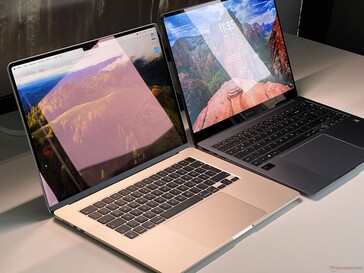 MacBook Air 15 (a sinistra) vs. Galaxy Book4 Pro (a destra)
