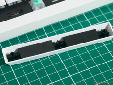 La schiuma della barra spaziatrice Keychron Q1 HE 8K aiuta a calmare le acque.