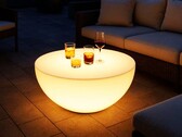 Philips Hue Go XXL era un pesce d'aprile dell'anno scorso, ma ora sembra essere un prodotto reale.
