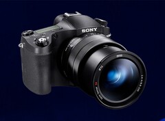 Dopo nove anni, la Sony RX10 IV sta finalmente per avere un successore.