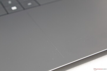 I nuovi contorni visivi per il clickpad sono deboli e possono essere difficili da vedere