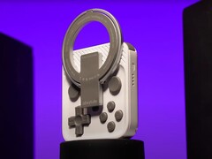 Il controller mobile a scatto Abxylute M4 in bianco retrò (fonte: Abxylute)