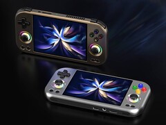 L&#039;Anbernic RG477M è disponibile nei colori Bronzo e Argento. (Fonte: Anbernic)