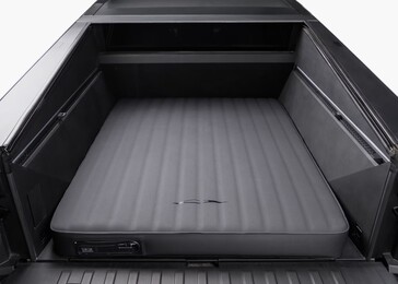 Materasso gonfiabile Cybertruck da 295 dollari