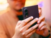 Il Samsung Galaxy Z Fold8 dimezza la risoluzione delle foto quando la temperatura diventa troppo elevata.