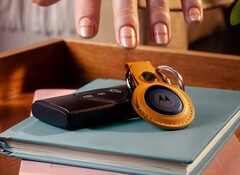 I rivali dell'AirTag, come il Motorola Moto Tag, dovrebbero diventare presto più utili. (Fonte: Motorola)