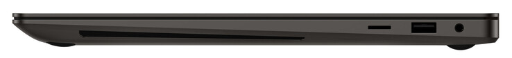 Lato destro: Lettore di schede di memoria (MicroSD), USB 3.2 Gen 1 (USB-A), audio combo