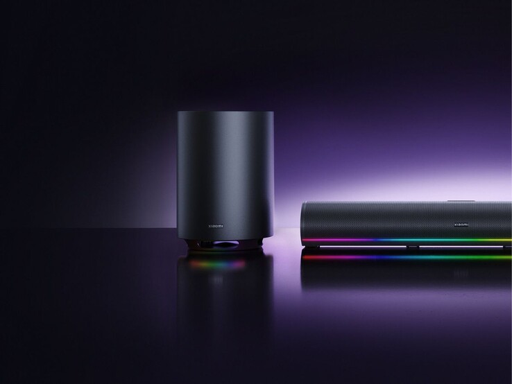 Un'immagine del set Xiaomi Desktop Speaker Pro con illuminazione RGB.