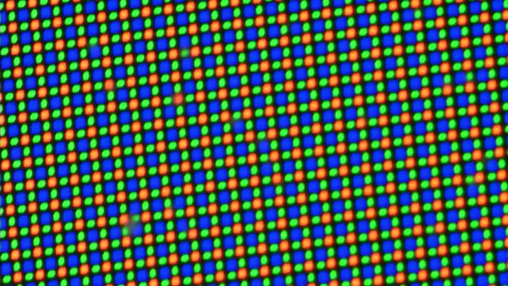 L'OLED tandem fosforescente blu di LG ha il potenziale di ridurre i pixel blu e di utilizzare meno energia per generare una luminosità uguale o migliore rispetto agli attuali pannelli OLED (ingrandito). (Fonte: Notebookcheck)