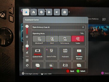 Armoury Crate SE è integrata nella Barra di gioco.