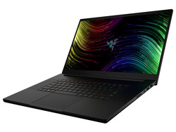 Razer Blade 17 (inizio 2022), unità di prova fornita da Razer Germania.