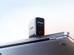 Il Laptop Charger Pro è in grado di rilevare computer portatili Mac e Windows. Nell’immagine: una foto promozionale del caricabatterie che mostra la funzione di rilevamento.