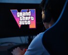 Configurazione di gioco con il logo di GTA 6 sul monitor