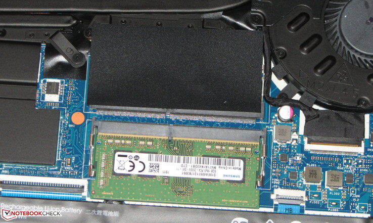 HP include due moduli da 8 GB DDR4 SO-DIMM che funzianano in modalità dual-channel.