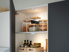 Gömpyssling di IKEA (nella foto) è una luce LED attivata dal movimento. (Fonte: IKEA)