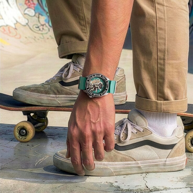 L'orologio della collaborazione Seiko 5 Sports x Poorboy SRPM17K. (Fonte: Seiko via Q-P Magazine)