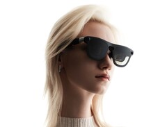 Xreal Aura pesa solo 95 grammi nonostante i suoi display Micro-OLED.