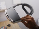 Cuffie Samsung Galaxy XR. (Fonte immagine: MKBHD su YouTube, screenshot)