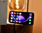 Lo Xiaomi 17 Max vanta un'impressionante capacità della batteria di 8.000 mAh.