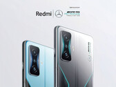 Il Redmi K50 Gaming e la sua controparte Mercedes-AMG Petronas F1 Team Edition. (Fonte immagine: Xiaomi)