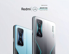 Il Redmi K50 Gaming e la sua controparte Mercedes-AMG Petronas F1 Team Edition. (Fonte immagine: Xiaomi)